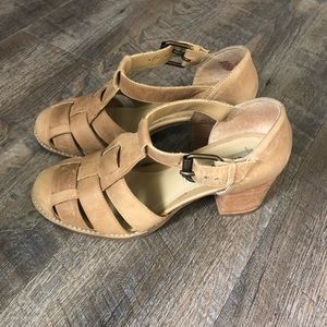 Steve Madden Tan Fanniee Sandal